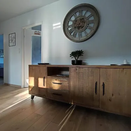 W Апартаменты *